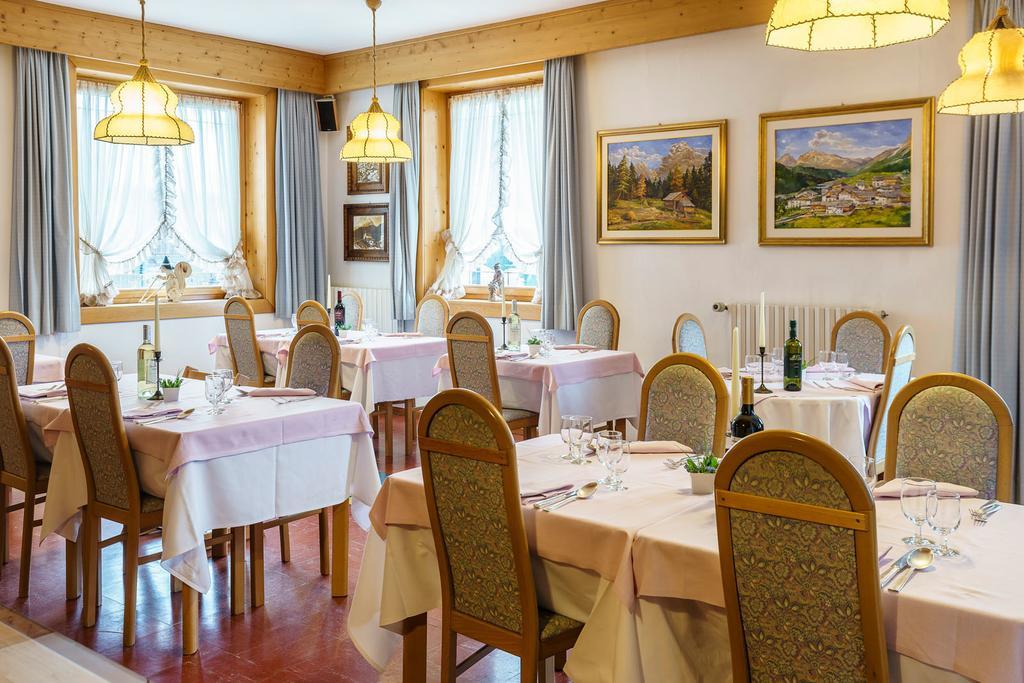 Hotel Roma Сан-Вито-ди-Кадоре Экстерьер фото