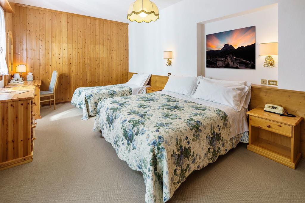 Hotel Roma Сан-Вито-ди-Кадоре Номер фото